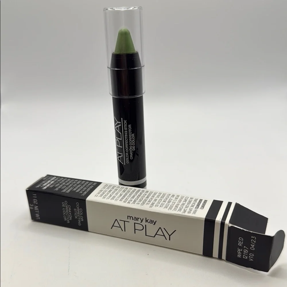 Mary Kay At Play Eye Crayon - Wipe Red